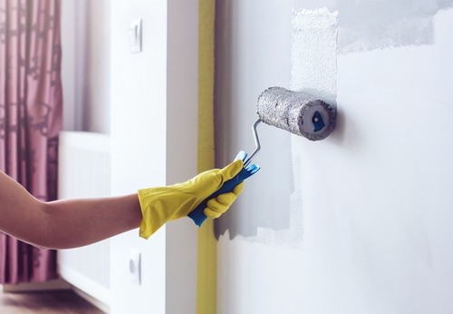 How To Paint Walls In Homes With High Humidity And Moisture